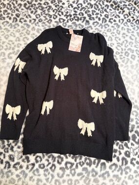 Plush White Bow Sweater